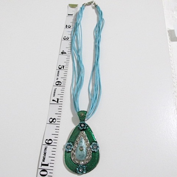 Large Silver Tone Green Emaille Pendant with Rhinestones - Picture 8 of 8